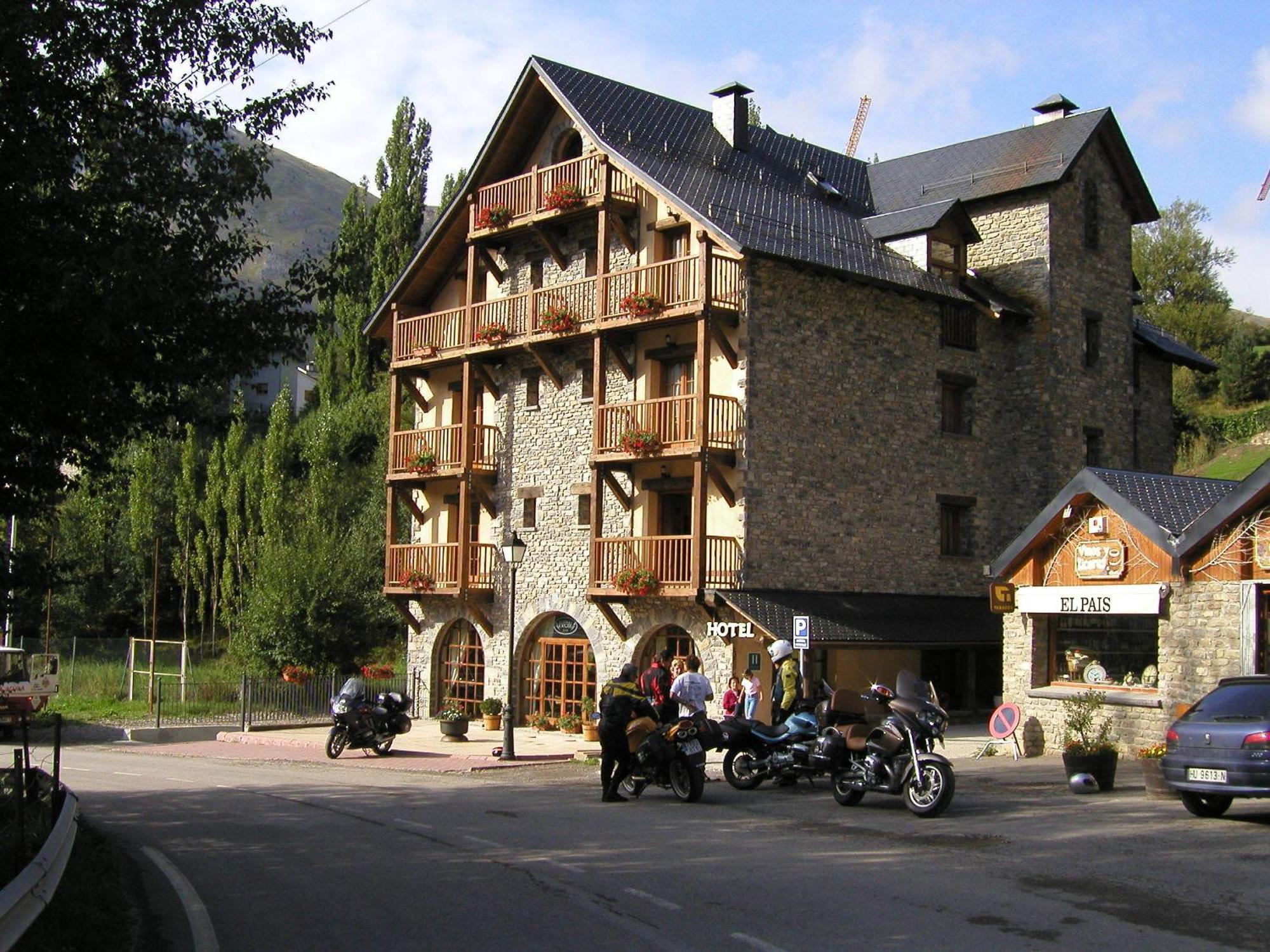 Sallent de Gállego Hotel Bocale מראה חיצוני תמונה